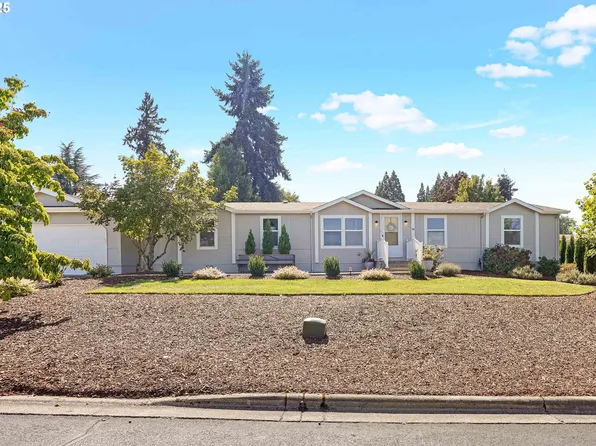 1015 Oak St #9495, Silverton, OR 97381