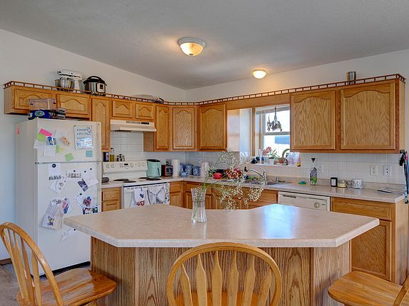 4th image of 2073 Bungalow Village Ln
