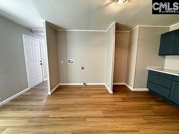 5th image of 717 Elliot Ave