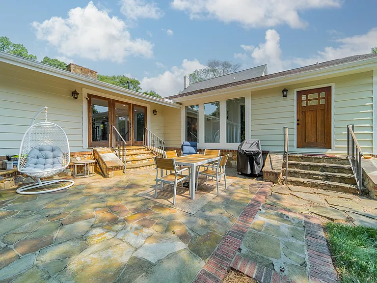 3147 Windsor Dr — Photo 25