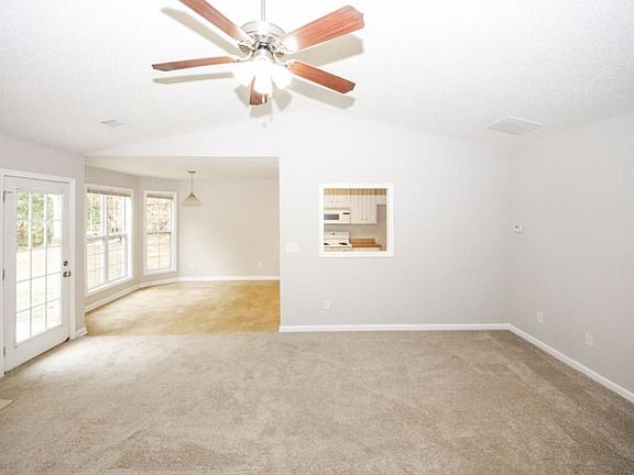 5th image of 284 Ivy Hills Cir