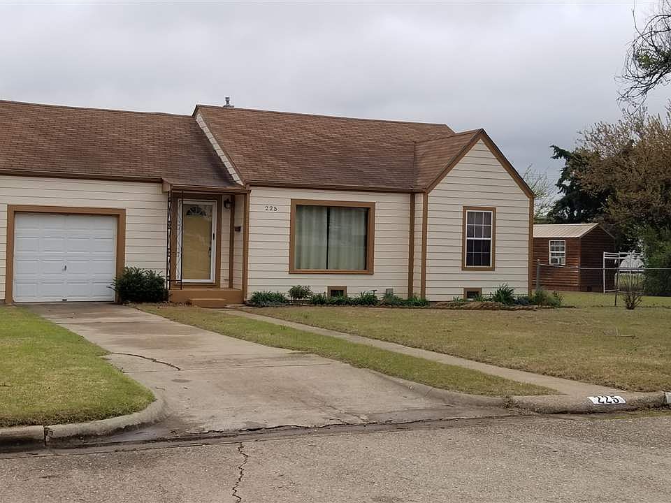 1st image of 225 Western Dr
