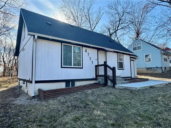 4711 E 43rd St, Kansas City, MO 64130