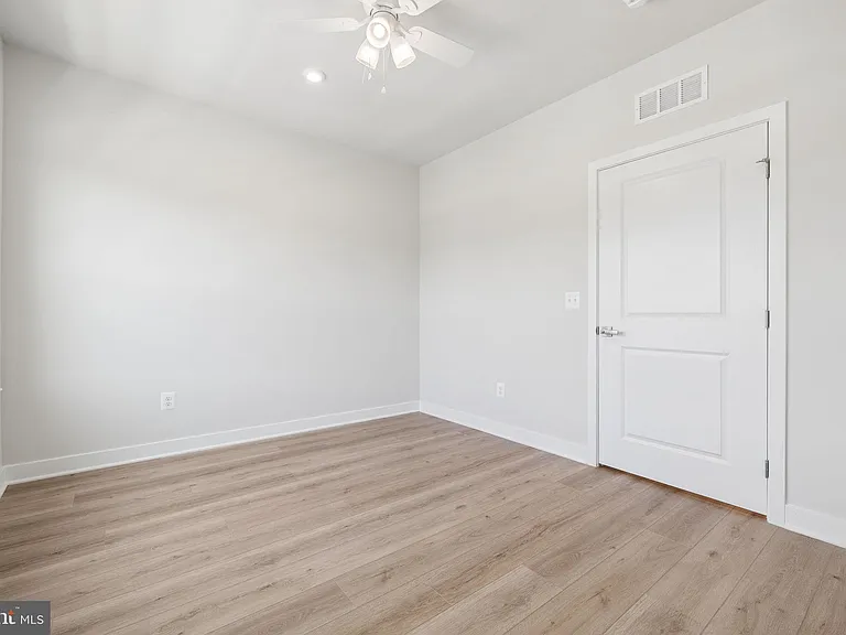 1611 Potomac Shores Pkwy #401 — Photo 27