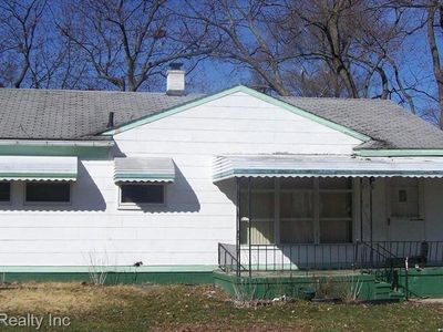 1058 Magnolia Dr, Inkster, MI, 48141