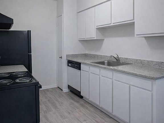 4th image of 120300 Boreas Dr