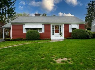 6 Spier Ave, Enfield, CT 06082
