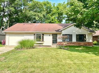 90 Timberwood Ln, Springboro, OH 45066