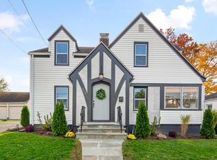 353 Jackson Ave, Bridgeport, CT 06606