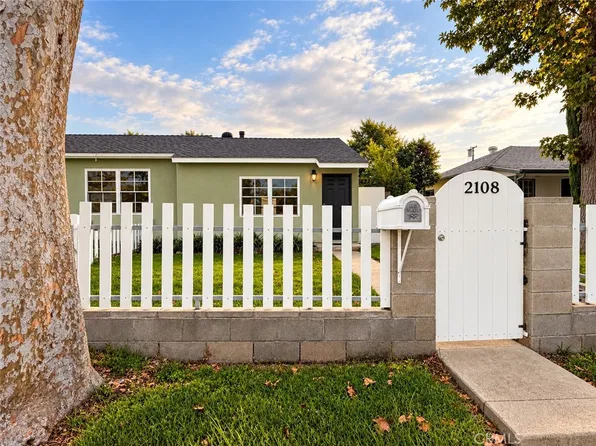 2108 W Valencia Dr, Fullerton, CA 92833