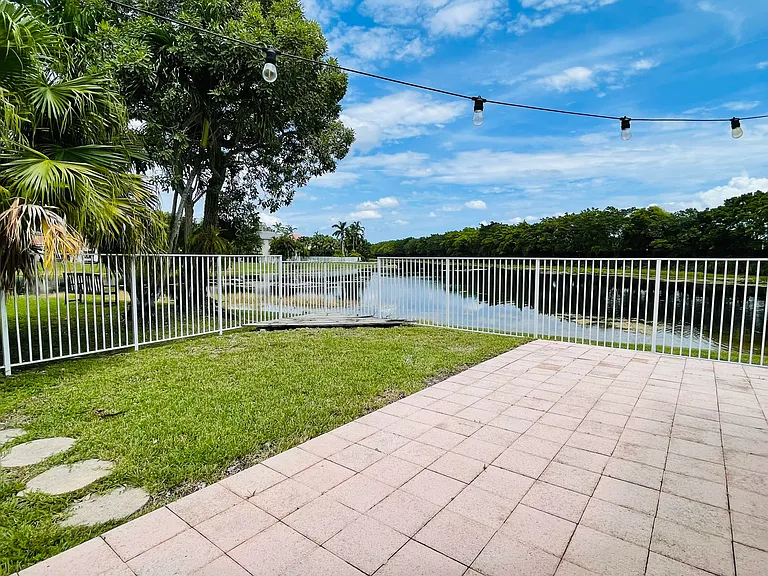 4354 Mahogany Ridge Dr — Photo 18