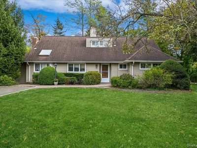 16 Ridge Drive E, Roslyn, NY, 11576