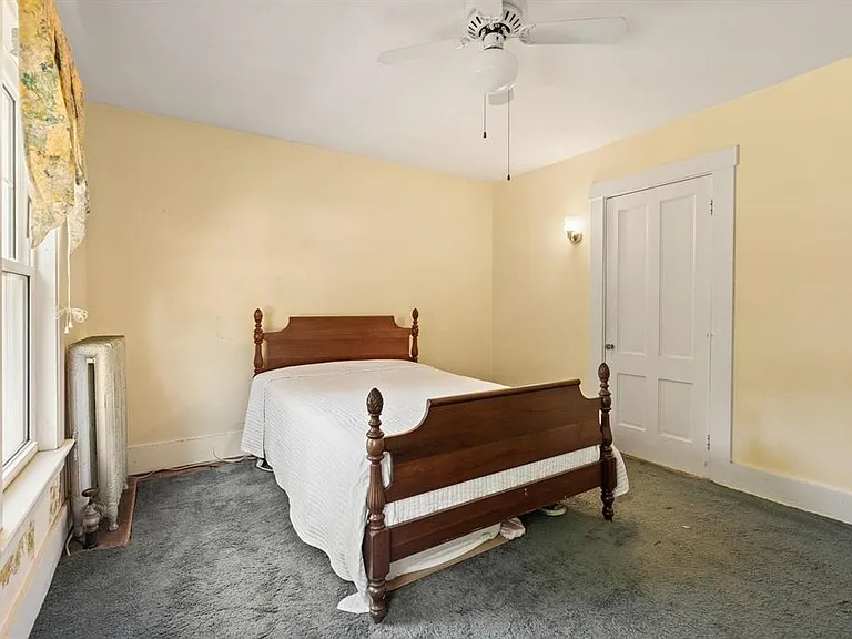 20 Stark Ave — Photo 23