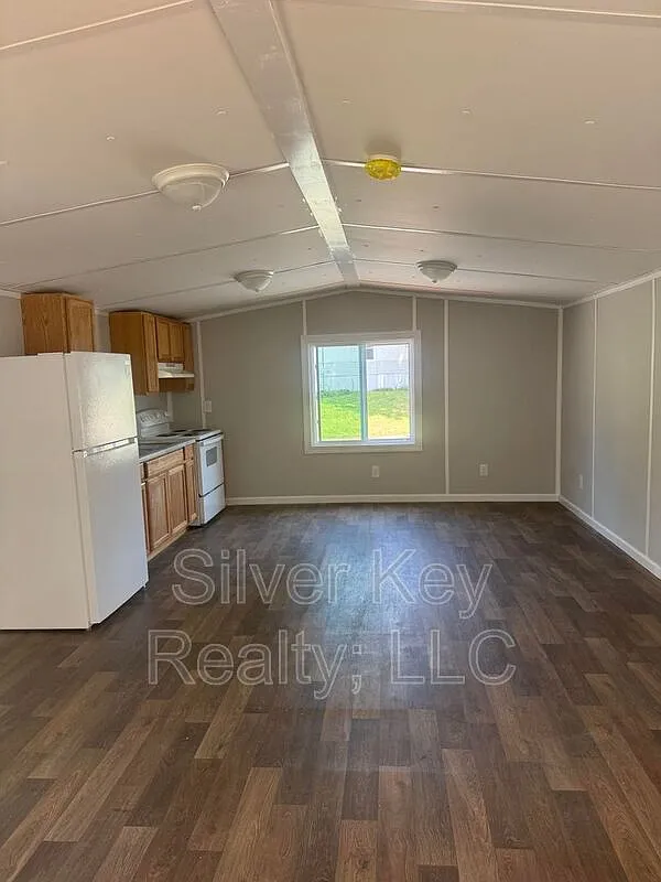 3 bed, 2.0 bath, $1,150 — Photo 4