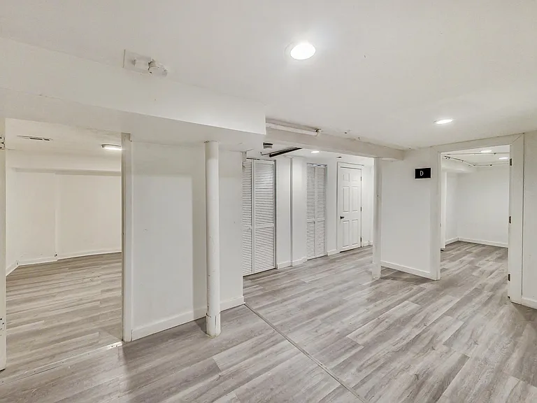 3554 N Wilton Ave #1 — Photo 34