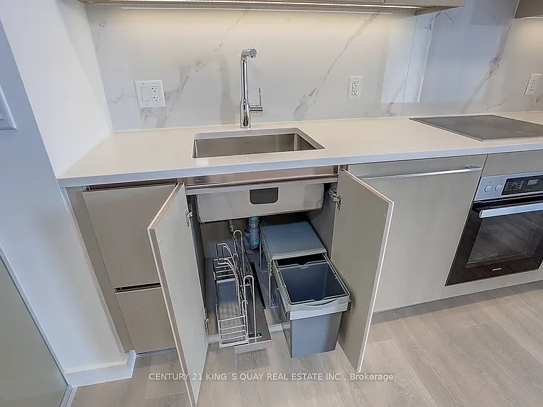 25 McMahon Dr #601 — Photo 24