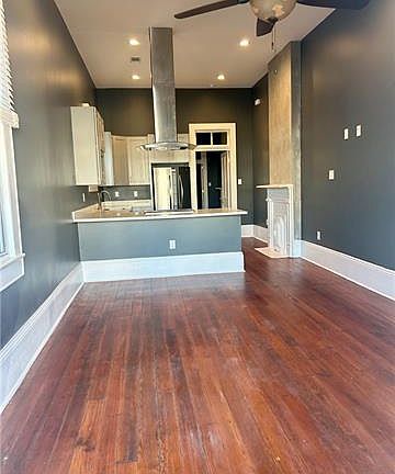 3rd image of 613 Valence St