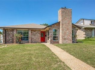 2707 W 10th St, Dallas, TX 75211