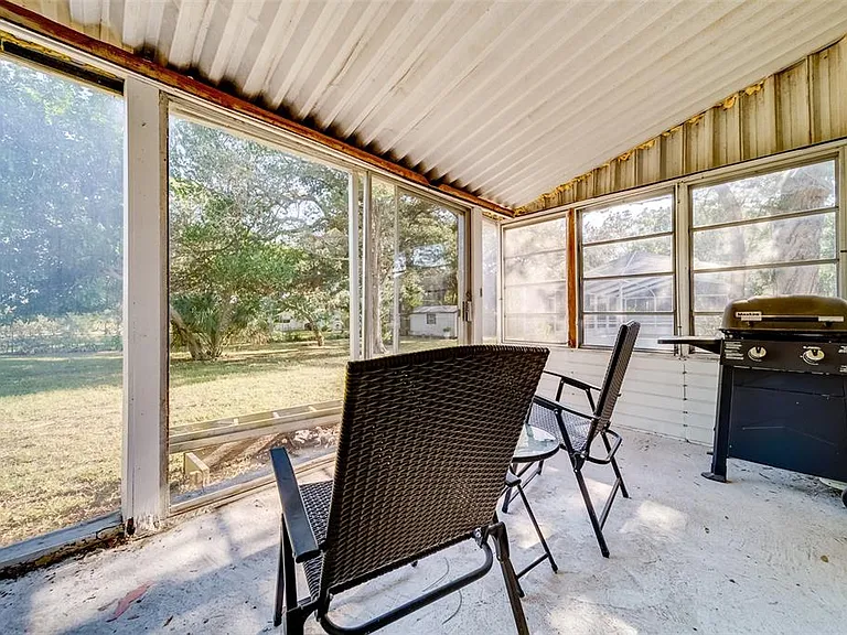 10802 Mohawk Rd — Photo 29