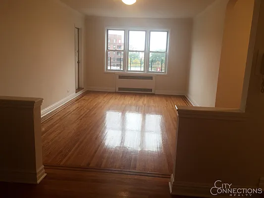 Rented by City Connections Realty | media 2