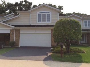 875 Harper Ct, Cary, IL 60013