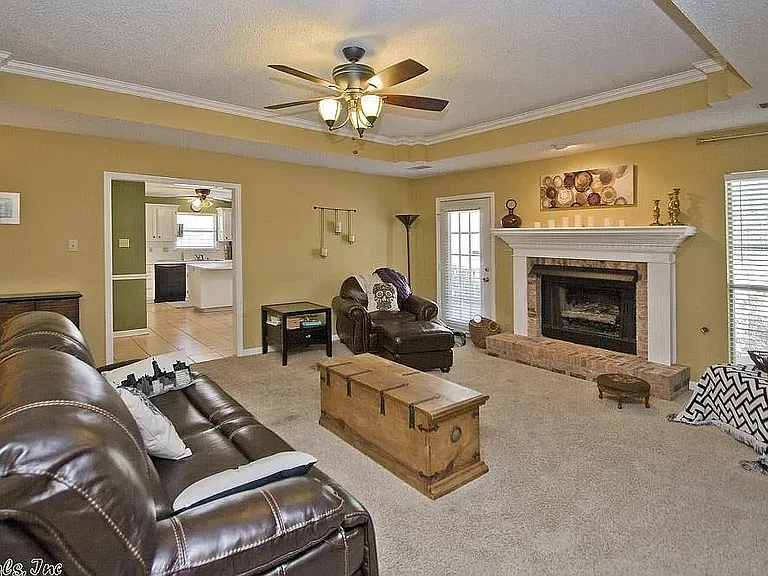 40 Springridge Dr — Photo 8