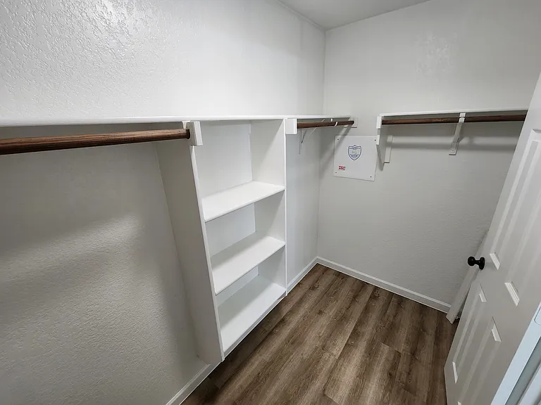 12808 Kingsgate Dr — Photo 32