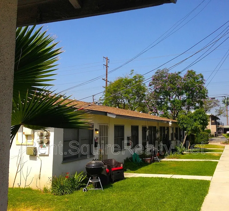 1 bed, 1.0 bath, $1,900 — Photo 1