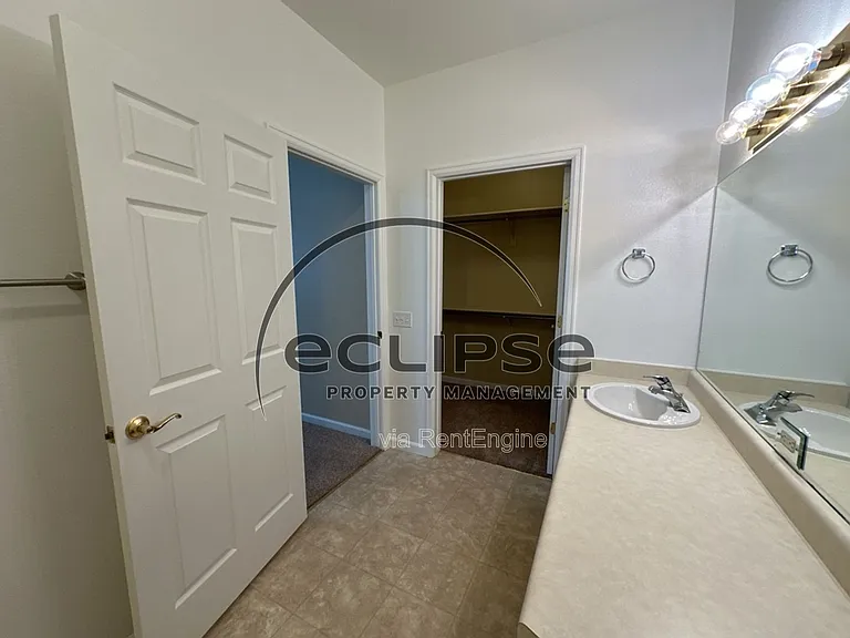 2461 F 1/4 Rd #611 — Photo 26