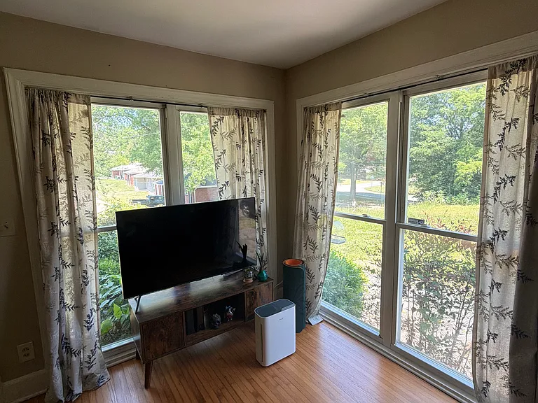 1718 Mimosa Ave — Photo 3
