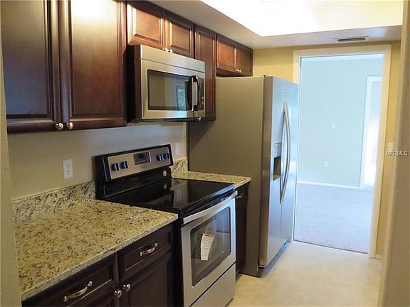 5th image of 223 Bentbough Dr