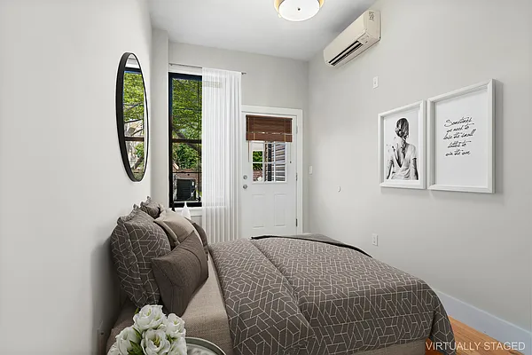 Rented by Compass | media 7
