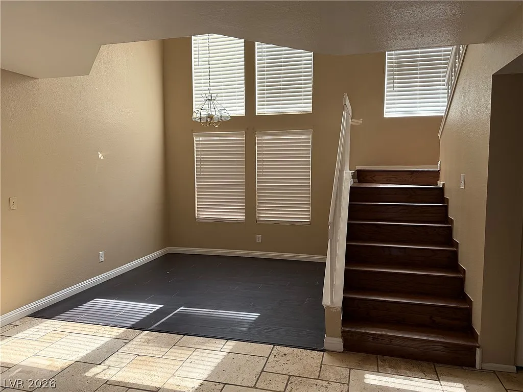 3 bed, 2.5 bath, 1792 sqft, $1,995 — Photo 4