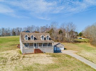 2067 Chester Harris Rd, Woodlawn, TN 37191