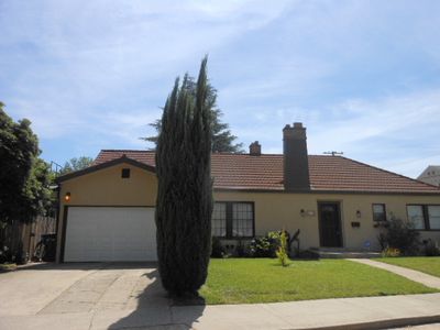 900 Fremont Way, Sacramento, CA, 95818