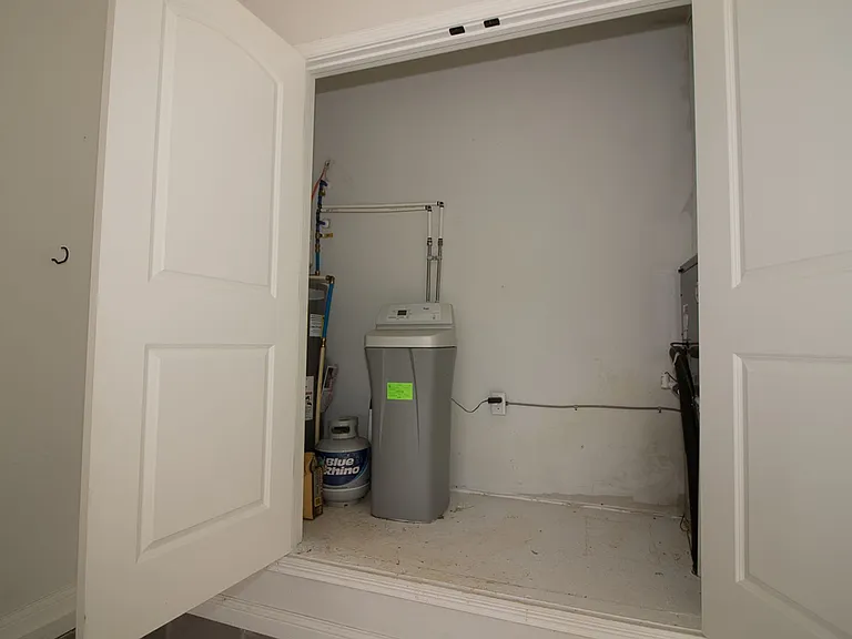 114 Lowball Ln — Photo 14