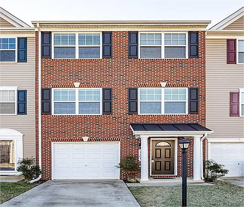 2204 Mallard Landing Dr Photo 1