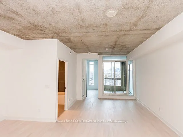 Building Photo - 20 Gladstone Ave #711