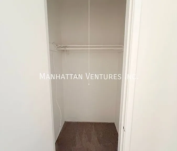 200 E Dryden St #1 — Photo 4