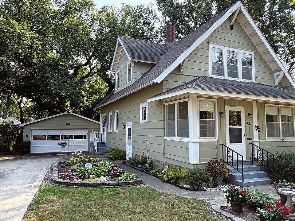 1st image of 421 W Vernon Ave