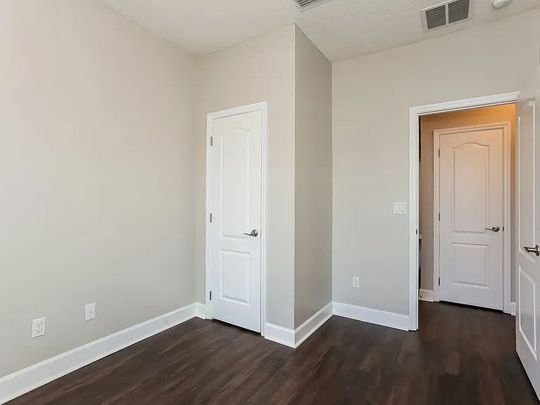 4475 Ellipse Dr — Photo 15