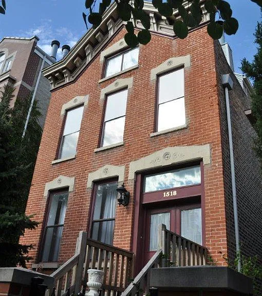 1518 N Wood St #1 — Photo 1