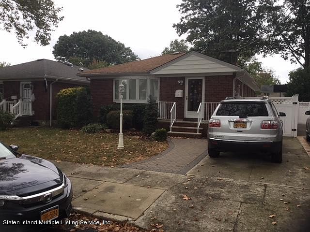 1st image of 130 Peter Ave