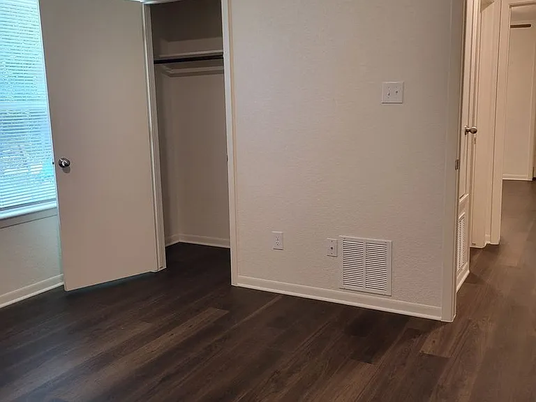 504 S Juanita Dr — Photo 12