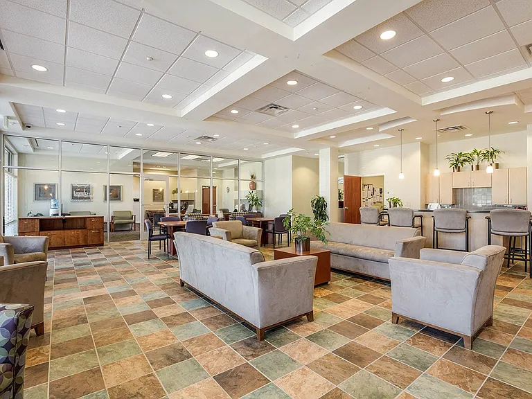 Legends Park Apartments — Photo 7