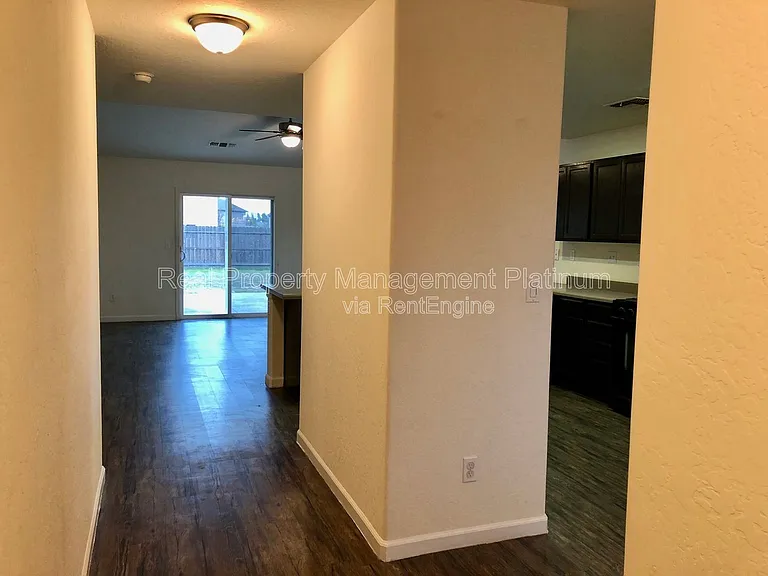5886 E Fillmore Ave — Photo 9