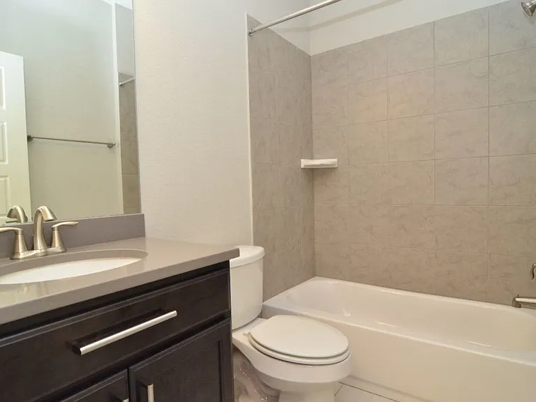 2921 Bond Dr — Photo 9