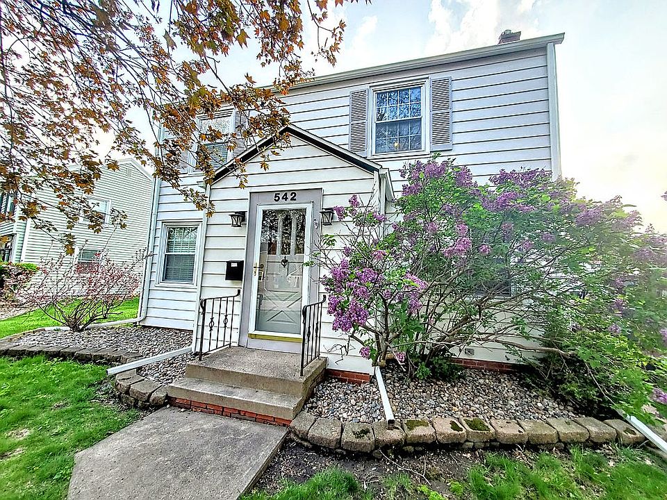 1st image of 542 SW Kenworthy Dr