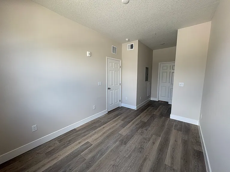 4424 S Texas Ave #104 — Photo 12