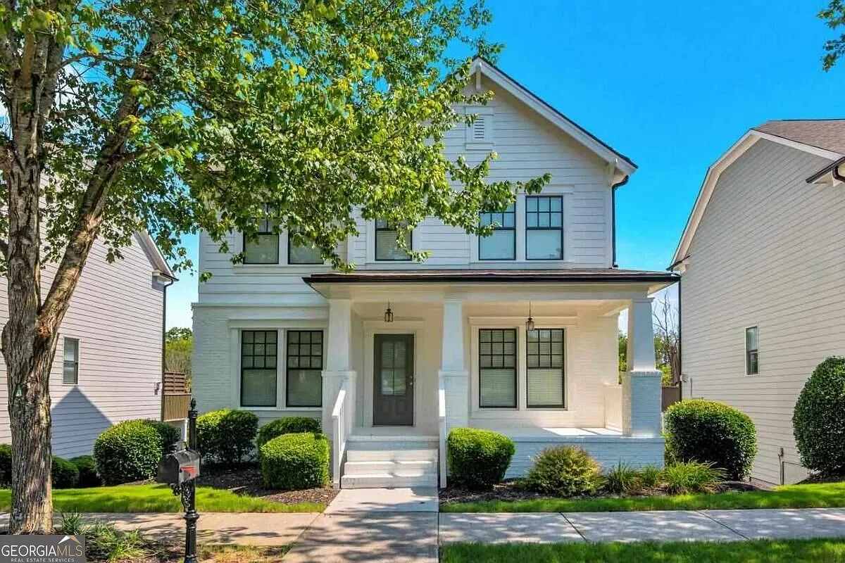 4 bed, 2.5 bath, 2140 sqft, $3,350 — Photo 2